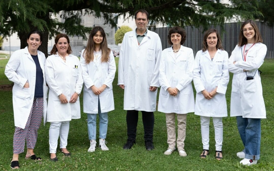 Dr Santiago Navas Carretero and members of his research team